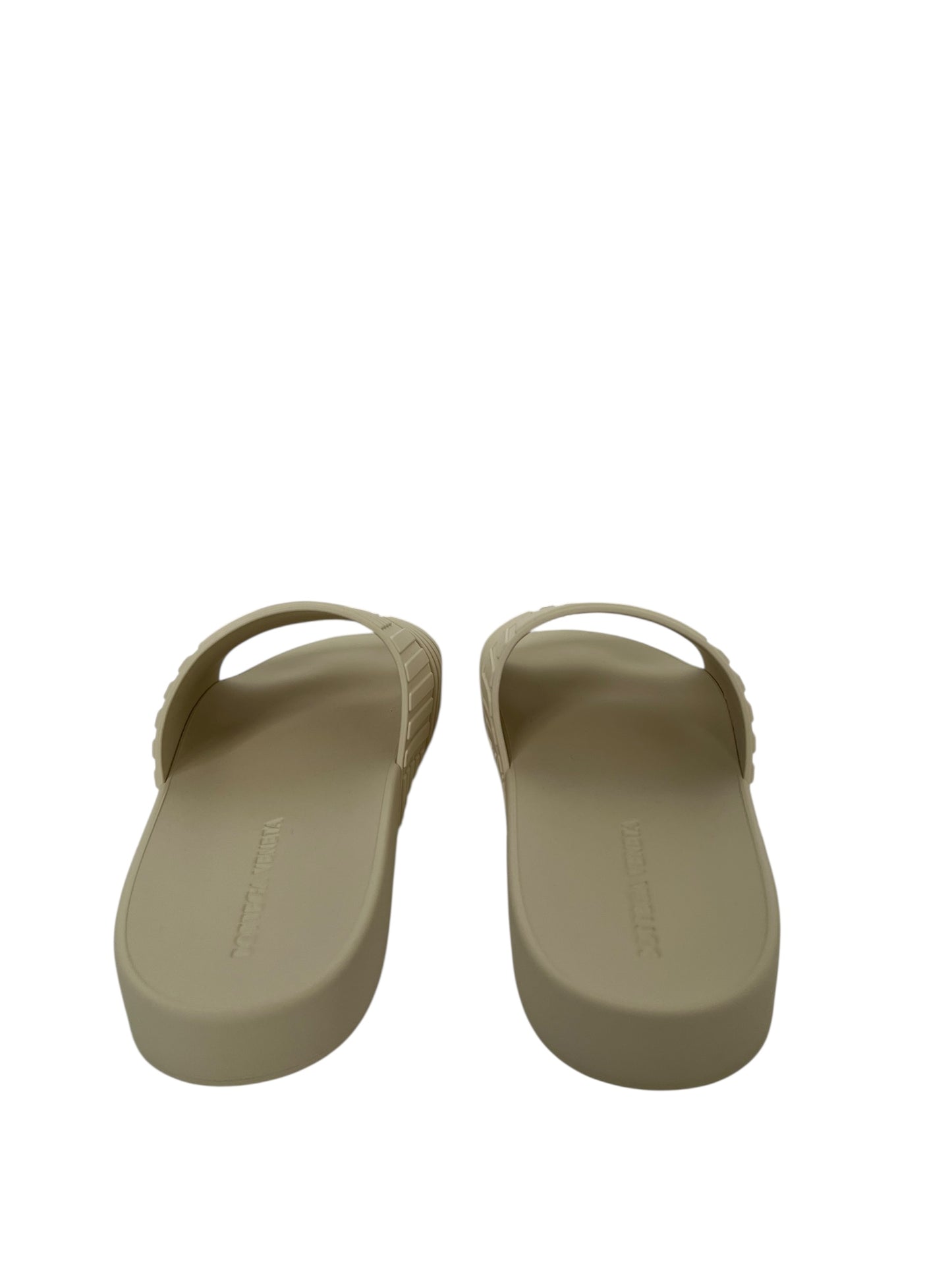 Bottega Veneta Cream Slides, Sz 39 (New with Dustbags)