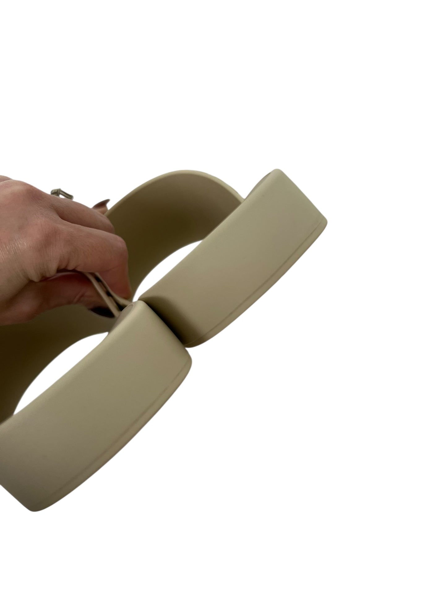 Bottega Veneta Cream Slides, Sz 39 (New with Dustbags)