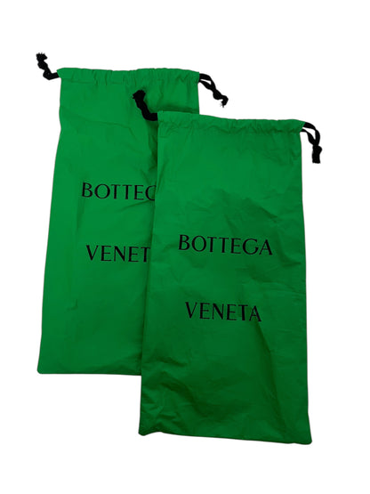 Bottega Veneta Cream Slides, Sz 39 (New with Dustbags)