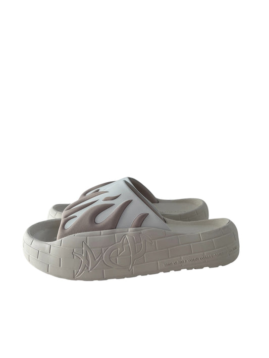 Acupuncture NYC Slides, Sz 6.5